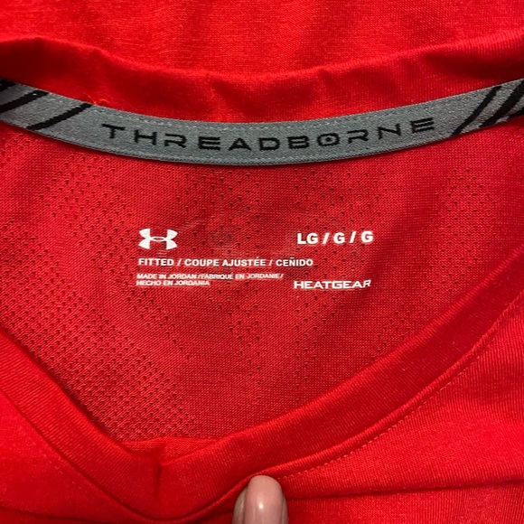 Men’s Under Armour Tee- Large - Picture 3 of 3